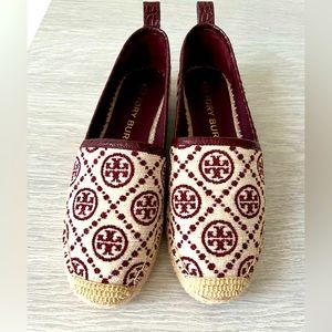 TORY BURCH MONOGRAM PLATFORM ESPADRILLE
Size 8